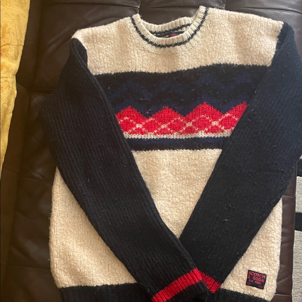 Scotch & Soda Men's Cream and Navy Sweater